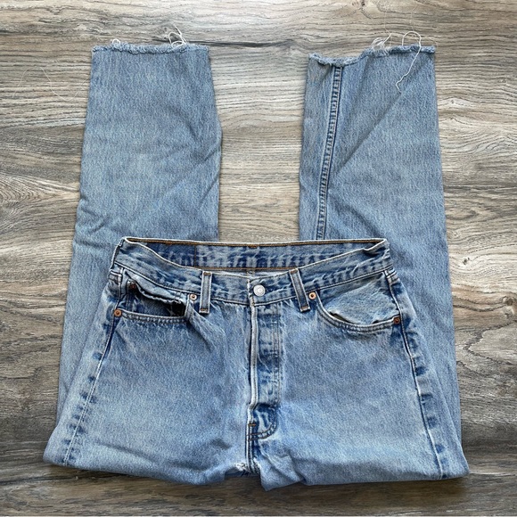 Levis denim button fly straight leg jeans size 30 Women Vintage 90s Made in USA - Picture 15 of 16